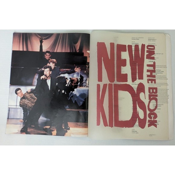 Vintage New Kids On The Block NKOTB Magic Summer Tour Concert Program Book 1990 - Picture 6 of 9